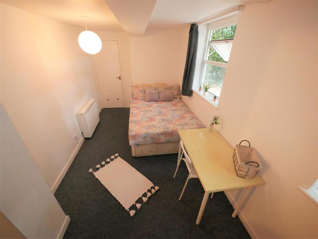 Additional image 2 of The Mount, Bournemouth, BH1
