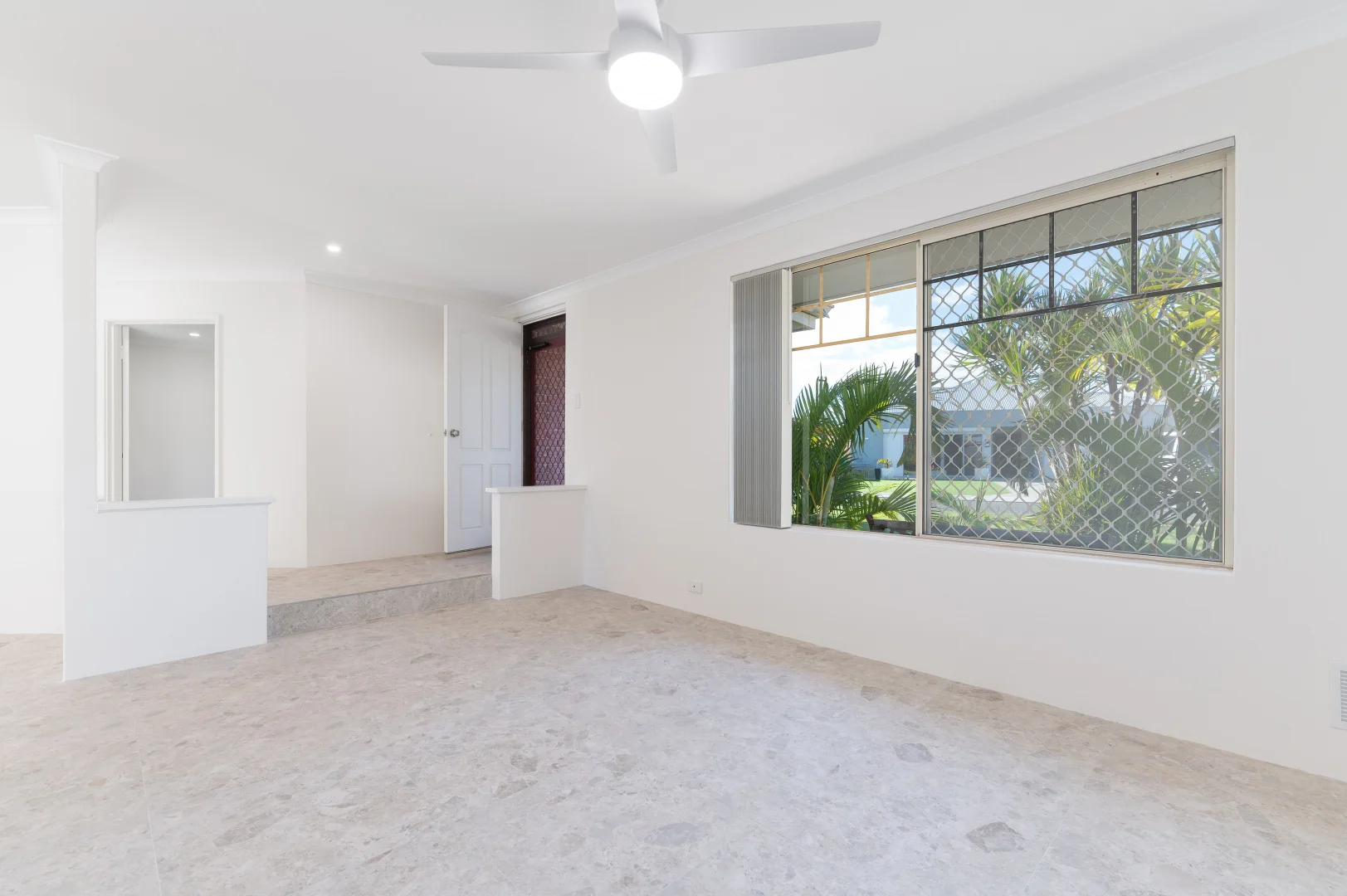 Additional image 3 of 27 Ellenbrae Place, Marangaroo WA 6064