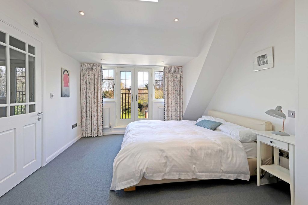 Additional image 18 of 5 bed detached house for saleWestfield Road, Beaconsfield HP9