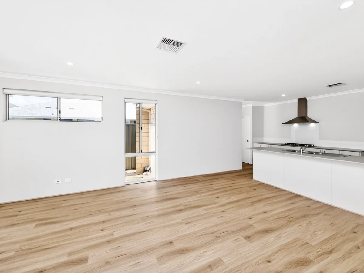 Additional image 5 of 34 Robbins Grove, Eglinton WA 6034
