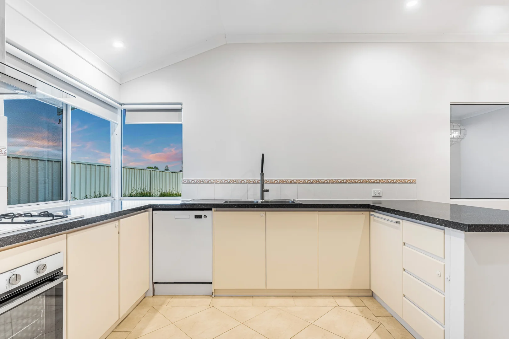 Additional image 12 of 1/89 MONASH AVENUE, Como WA 6152
