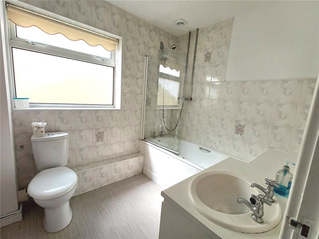 Additional image 4 of 2 bed flat for saleRest Bay Close, Porthcawl CF36