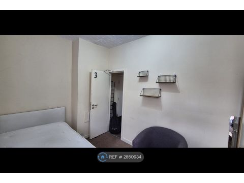 Mackenzie Road, Salford M7