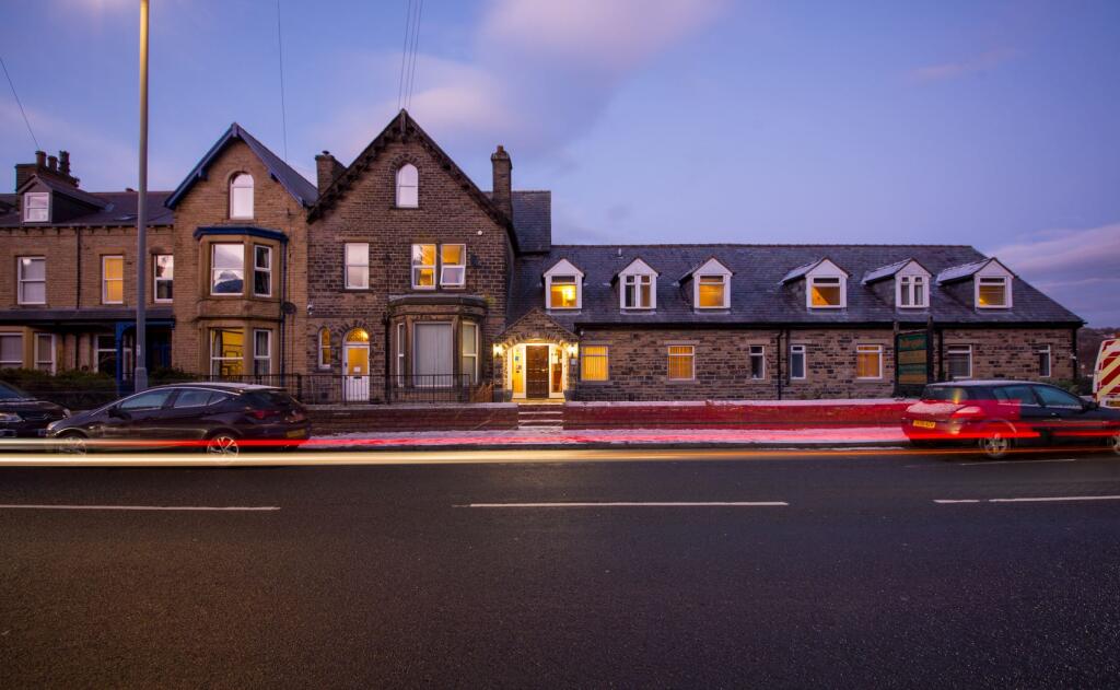 Dalesgate Hotel & Restaurant  406 Skipton Road Utley KEIGHLEY West Yorkshir