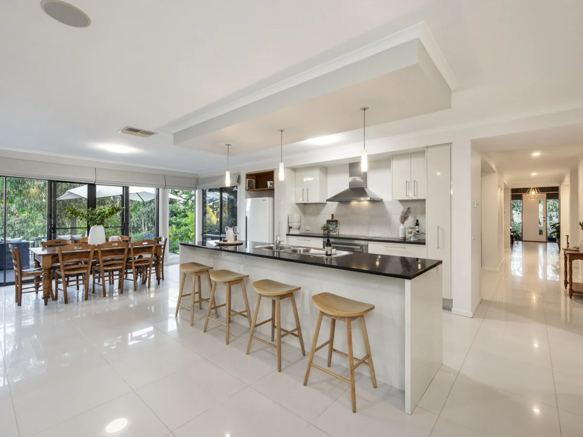 Additional image 9 of 25 Lauren Court, Table Top NSW 2640