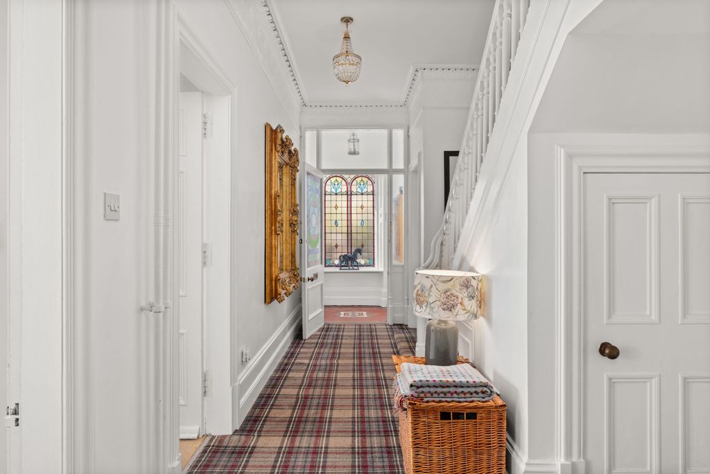 Additional image 11 of 7 bed semi-detached house for sale15 West Park Road, West End, Dundee DD2