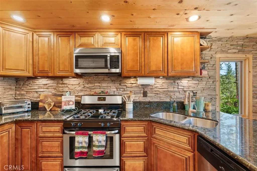 Additional image 20 of 5632 Oak Street, Wrightwood, CA 92397