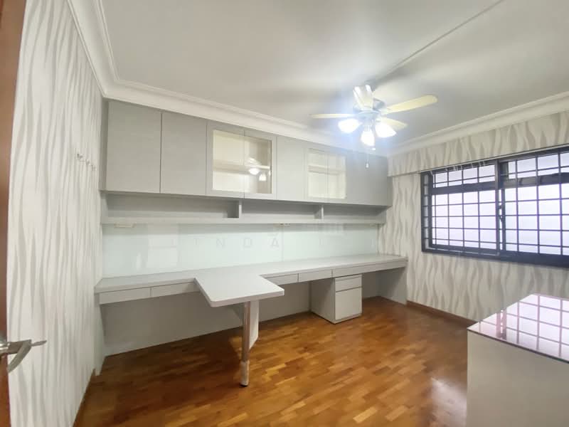 578 Hougang Avenue 4 photo 2