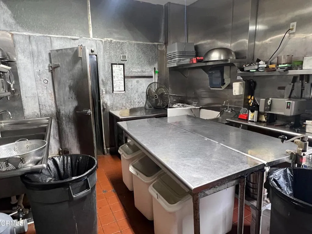 Additional image 53 of 1621 N Oxnard Boulevard, Oxnard, CA 93030