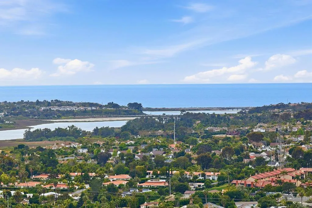Additional image 104 of 6811 Vianda Court, Carlsbad, CA 92009