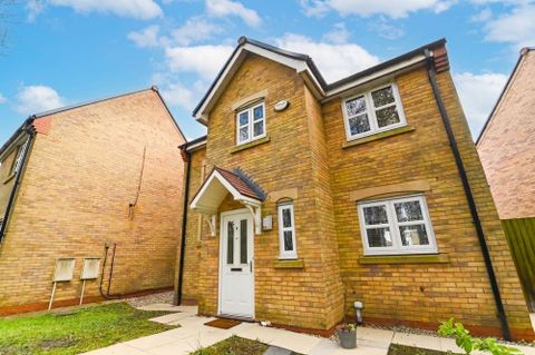 Irvine Walk, Salford M7