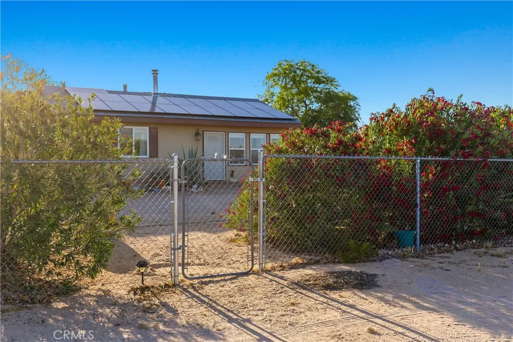 Additional image 69 of 1040 Jackalope Avenue, Joshua Tree, CA 92252