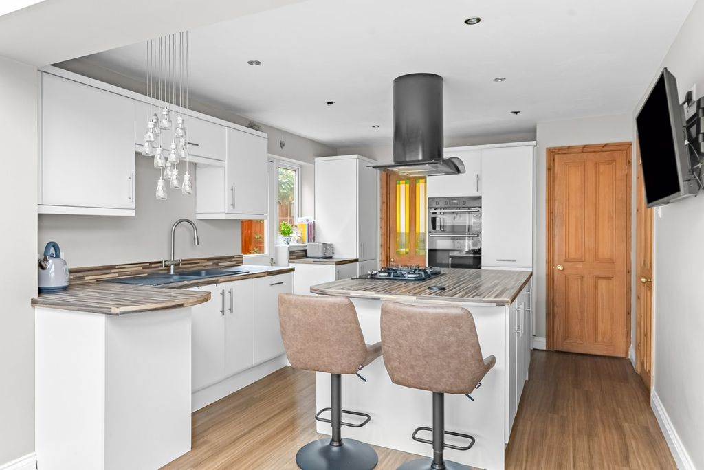 Additional image 5 of 4 bed detached house for saleHeather Way, Harrogate, North Yorkshire HG3