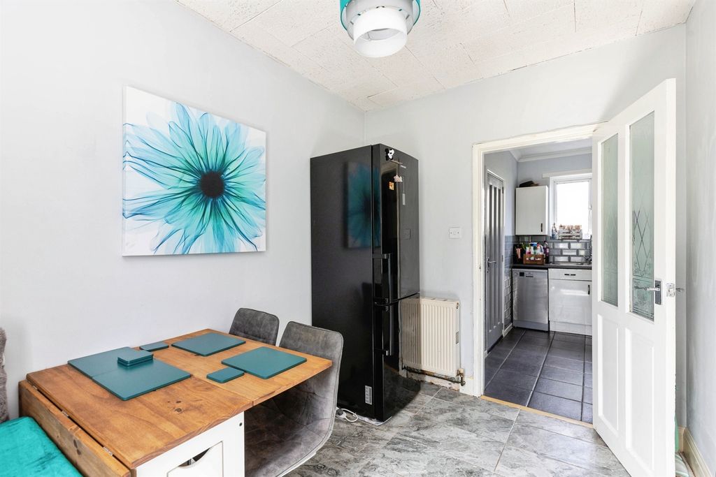 Additional image 6 of 3 bed semi-detached house for saleMaclean Road, Bournemouth BH11