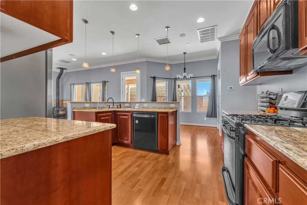 Additional image 11 of 50725 70th St W, Lancaster, CA 93536