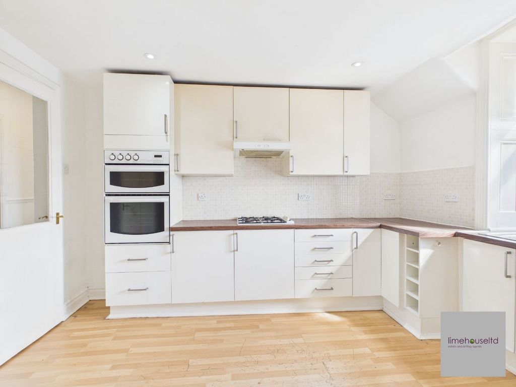 Additional image 7 of 3 bed flat for saleHigh Street, Biggar ML12