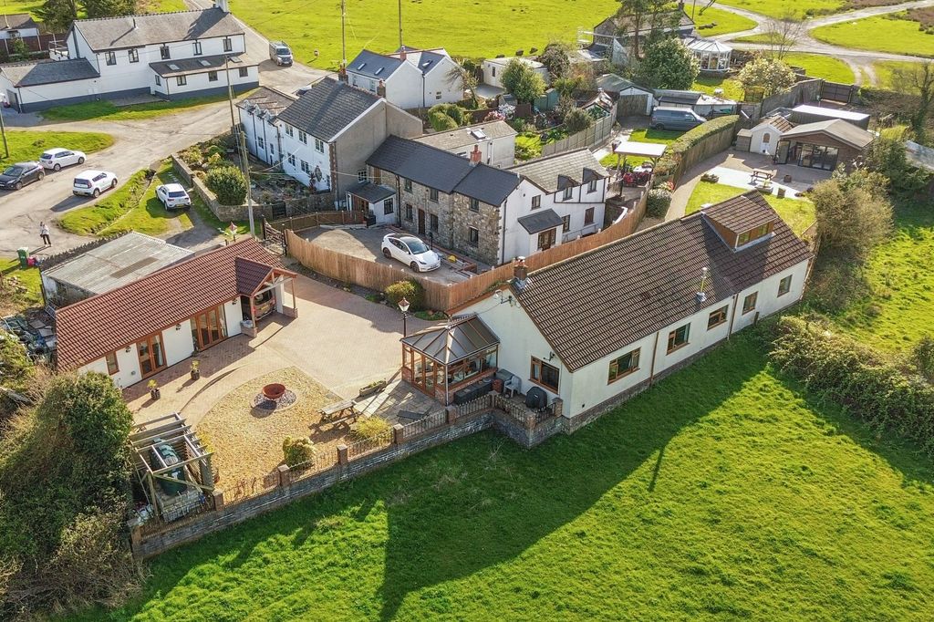 Additional image 46 of 6 bed detached house for salePenyrheol, Pontypool NP4