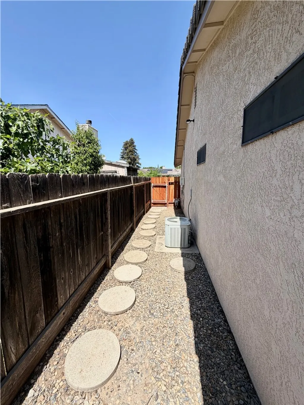2943 Bea Dr, Merced, CA 95348