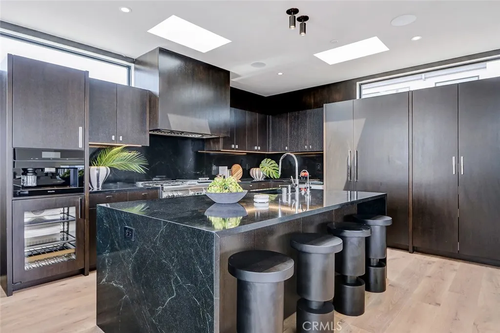 Additional image 77 of 315 25th, Manhattan Beach, CA 90266