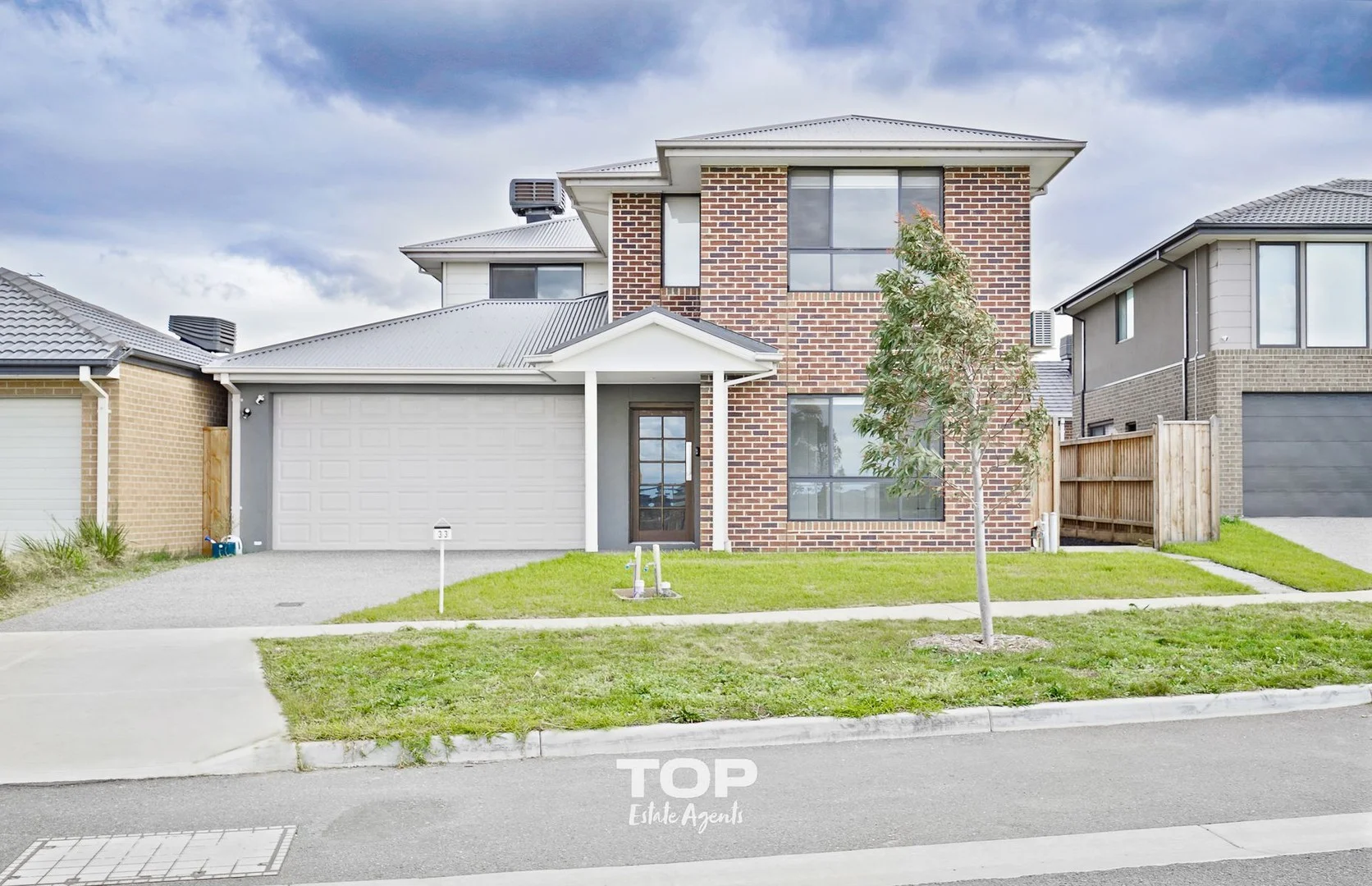 33 Acqua Drive, Clyde VIC 3978