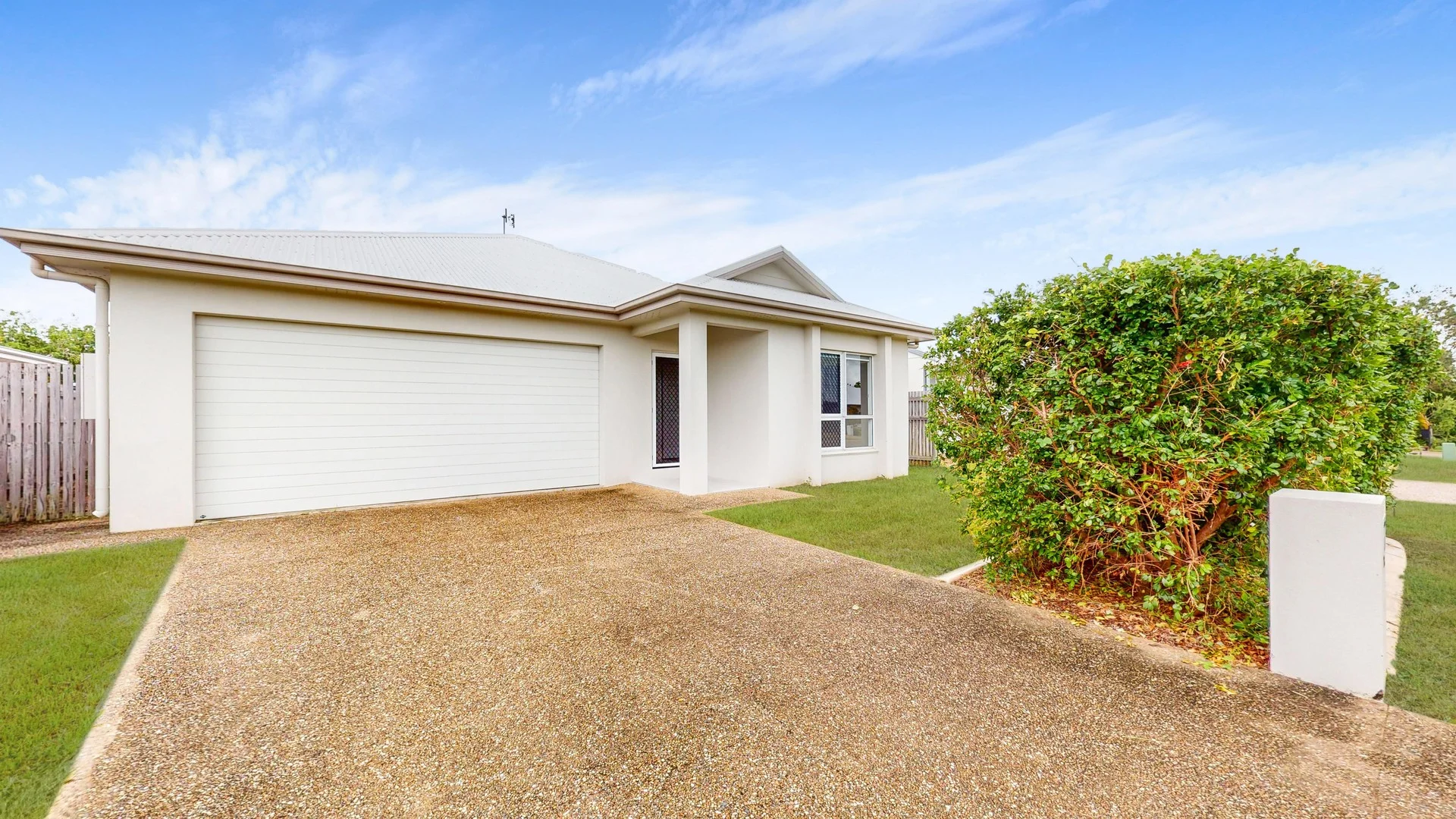 12 Sunburst Street, Mount Low QLD 4818