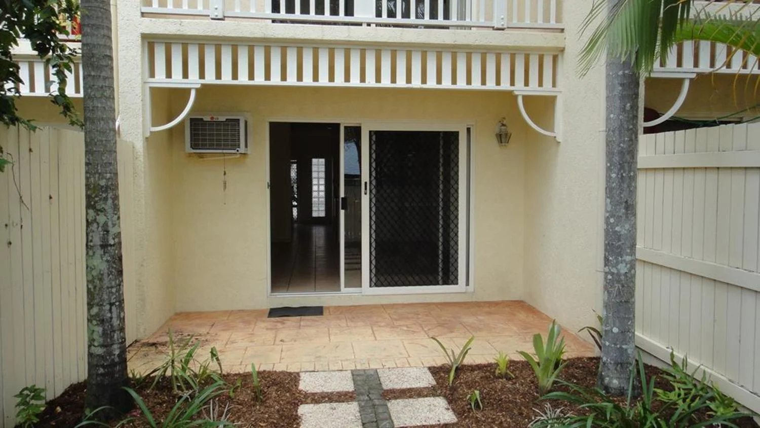 9/35-37 Rutherford Street, Yorkeys Knob QLD 4878
