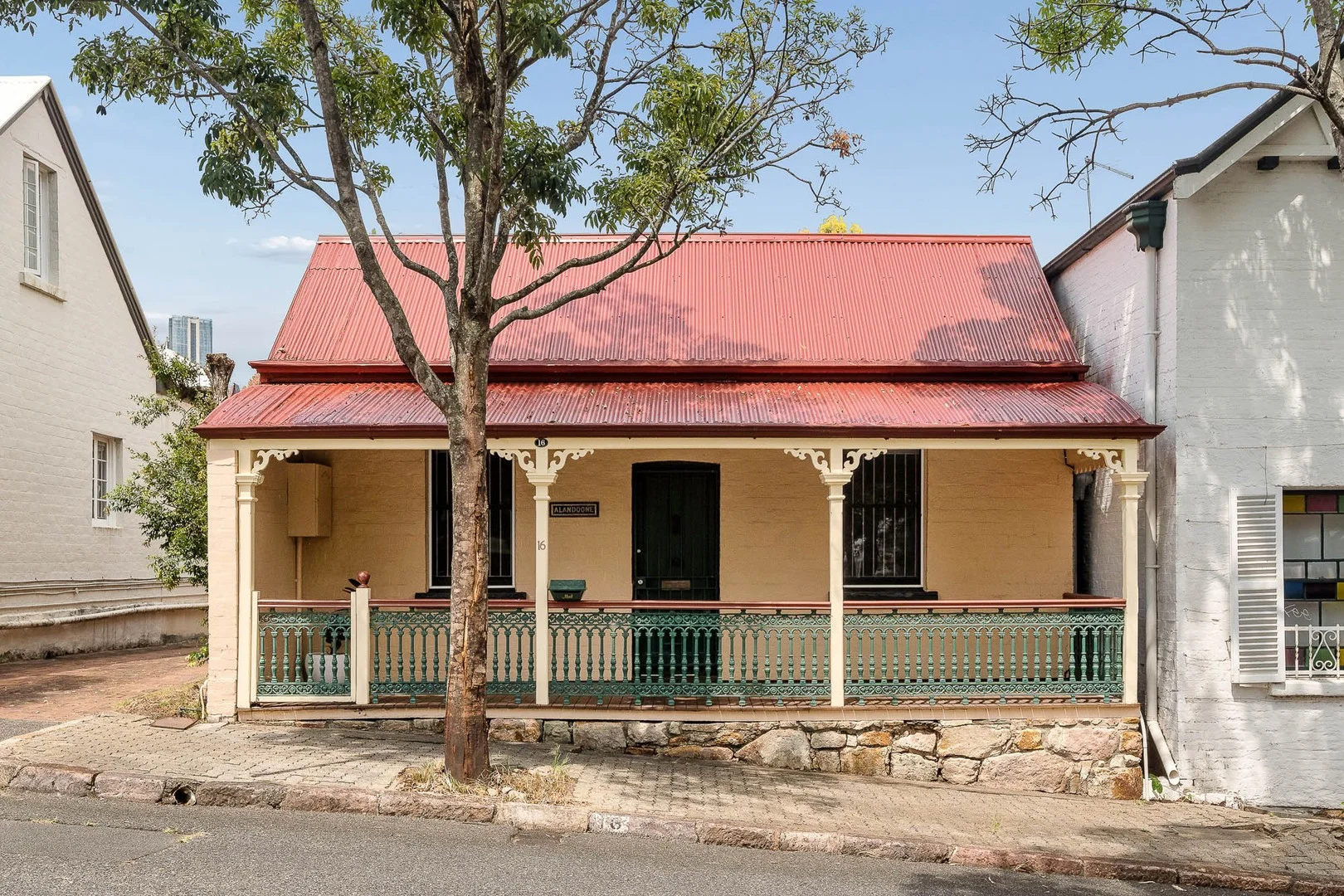 16 Victoria Street, Spring Hill QLD 4000