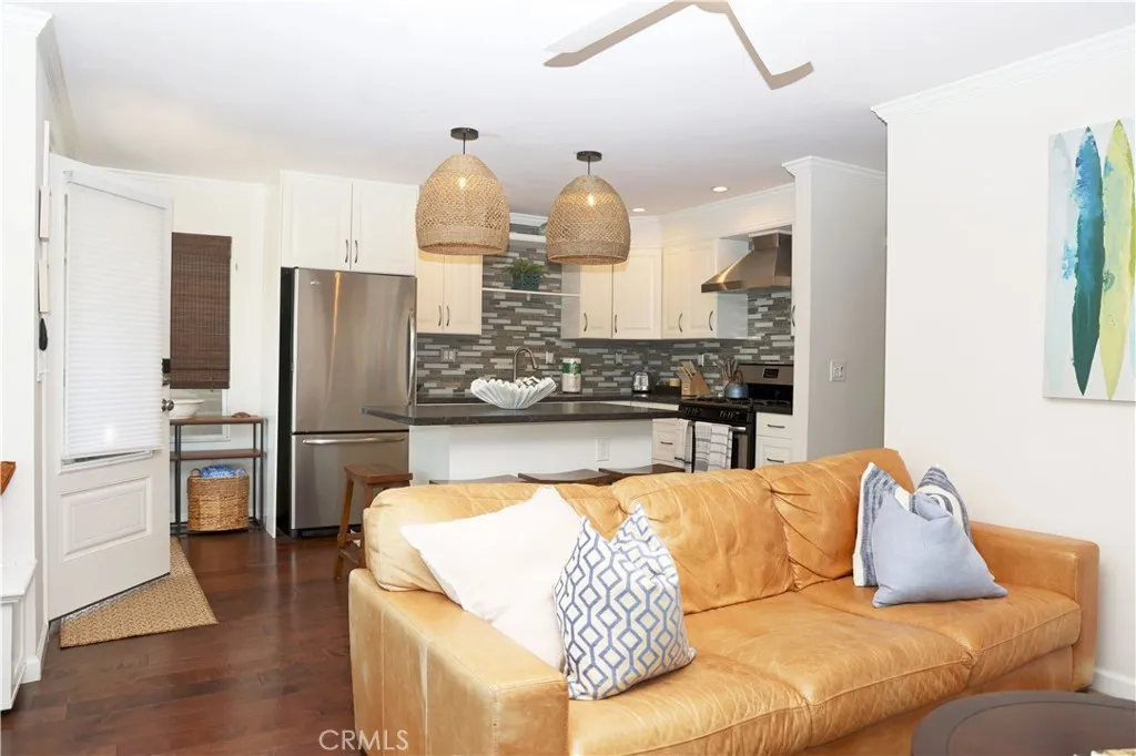 Additional image 35 of 519 35th St Unit 1, Newport Beach, CA 92663