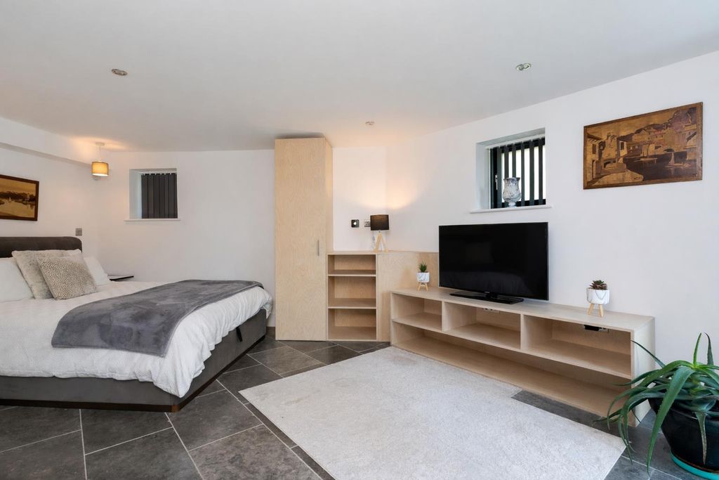 Additional image 13 of 7 bed detached house for saleWrinstone House, Wenvoe, Vale Of Glamorgan CF5