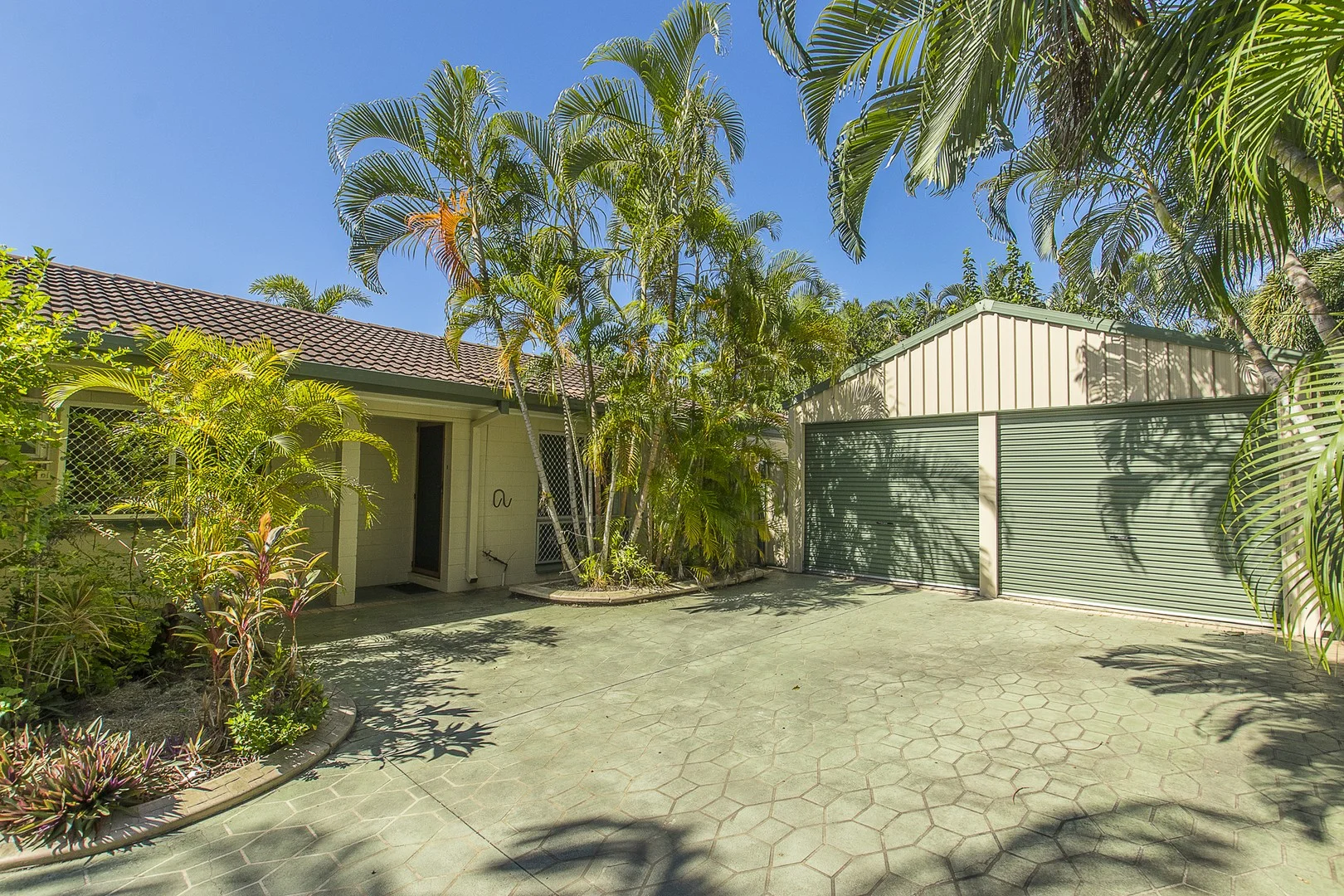2/64 Charlotte Street, Aitkenvale QLD 4814