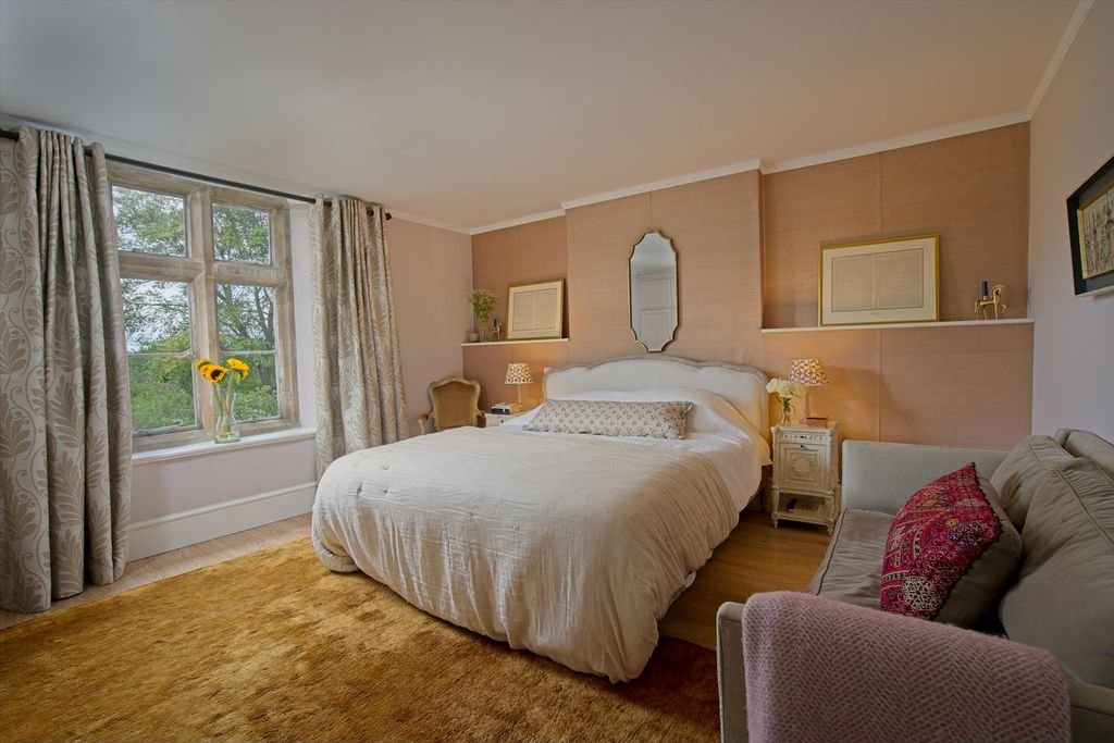 Additional image 12 of 6 bed detached house for saleLechlade, Gloucestershire GL7