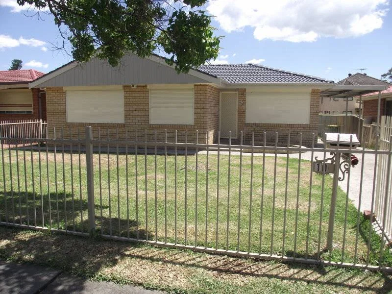 10 Coolatai Street, Bossley Park NSW 2176