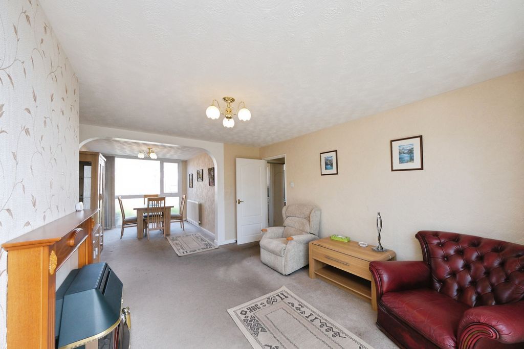 Additional image 3 of 3 bed terraced house for saleFairisle Close, Nottingham NG11
