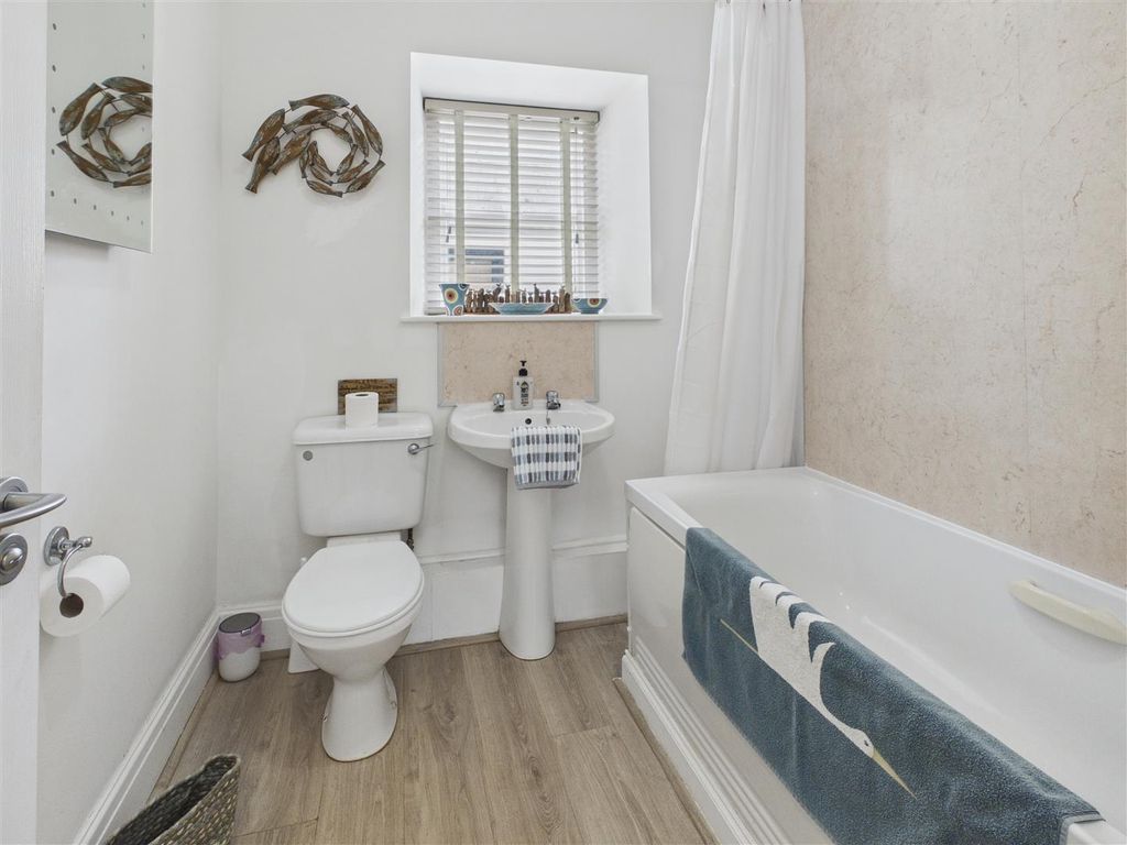Additional image 13 of 3 bed flat for saleYork House, Tudor Square, Tenby SA70