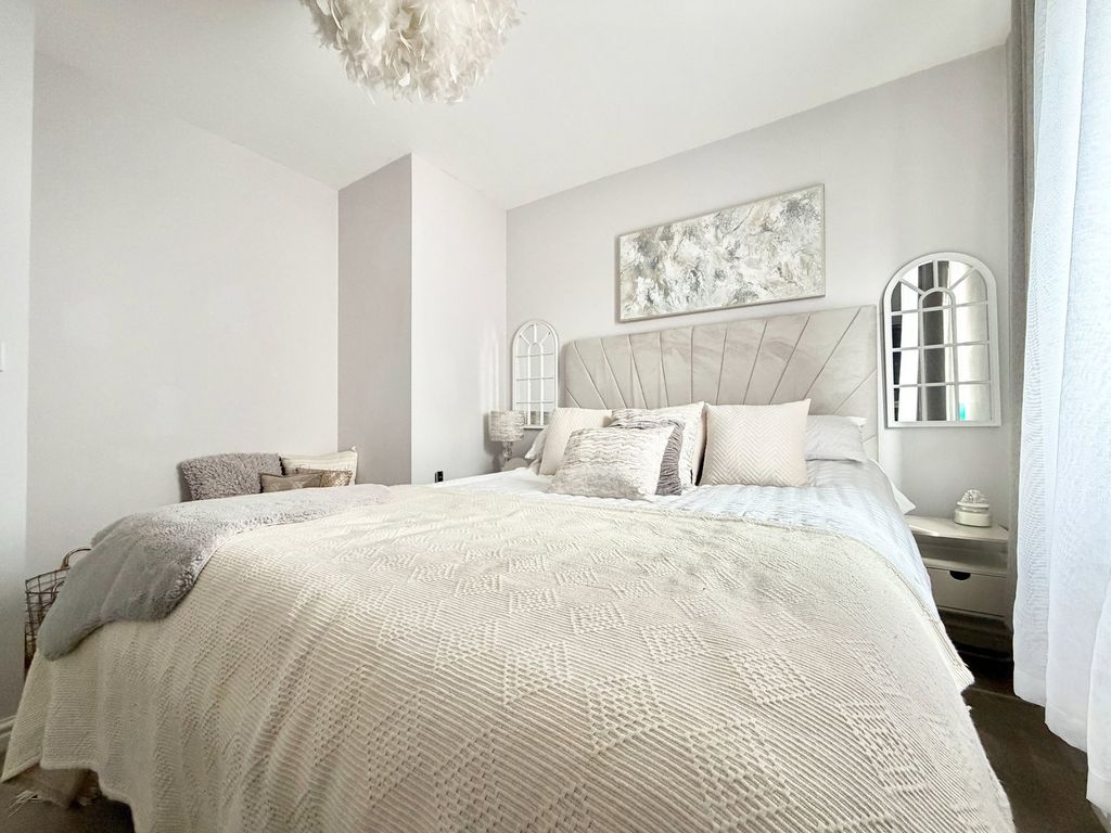 Additional image 14 of 2 bed flat for saleCrookston Court, Larbert FK5