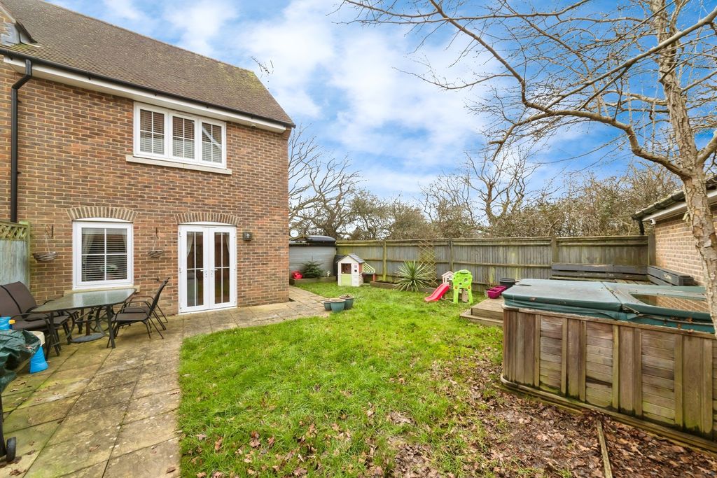 Additional image 12 of 2 bed semi-detached house for saleHolmbush End, Faygate, Horsham, West Sussex RH12