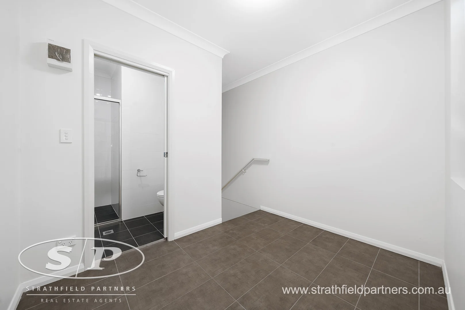 2/20a Centenary Road, Merrylands NSW 2160 photo 4