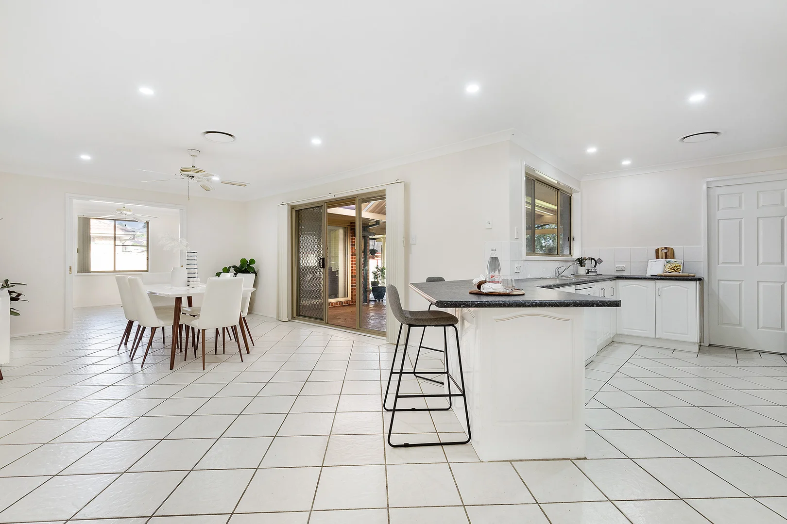 Additional image 3 of 10 Cariama Close, Cameron Park NSW 2285