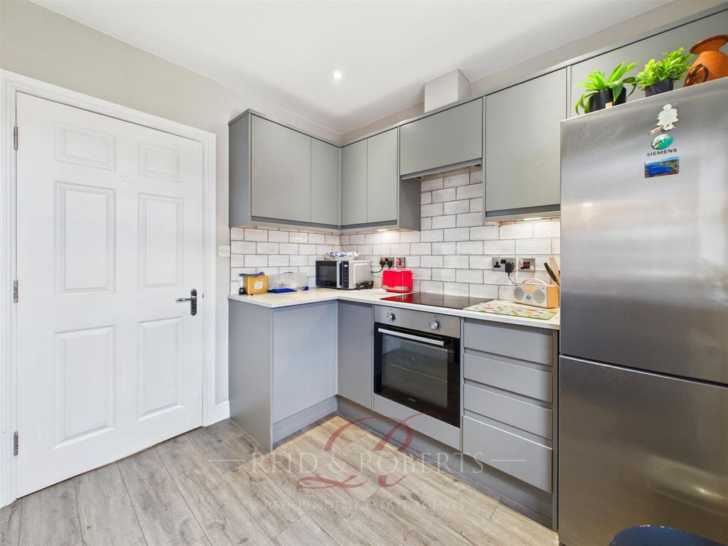 Additional image 15 of 2 bed flat for saleActon Hall Walks, Wrexham LL12