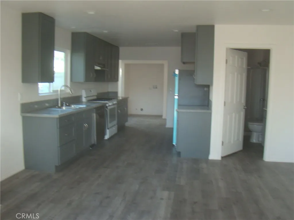 Additional image 16 of 10622 Anzac Ave, Los Angeles, CA 90002