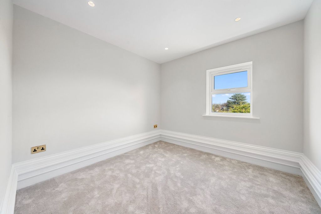 Additional image 12 of 2 bed flat for saleVictoria Road, Formby L37