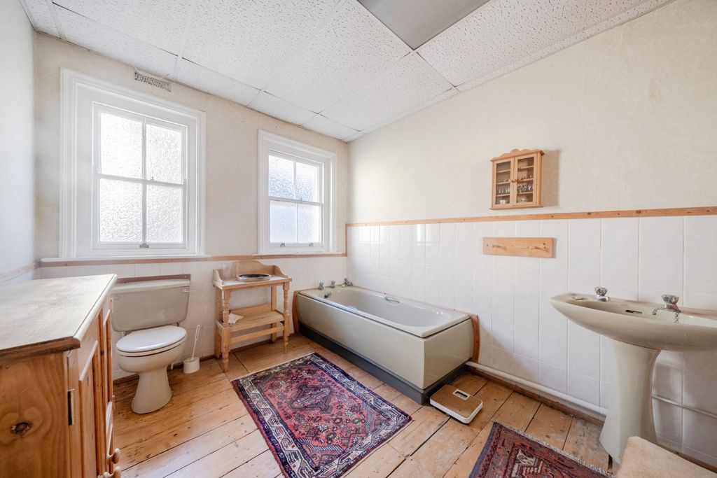 Additional image 12 of 5 bed detached house for saleBlenheim Avenue, Highfield, Southampton, Hampshire SO17