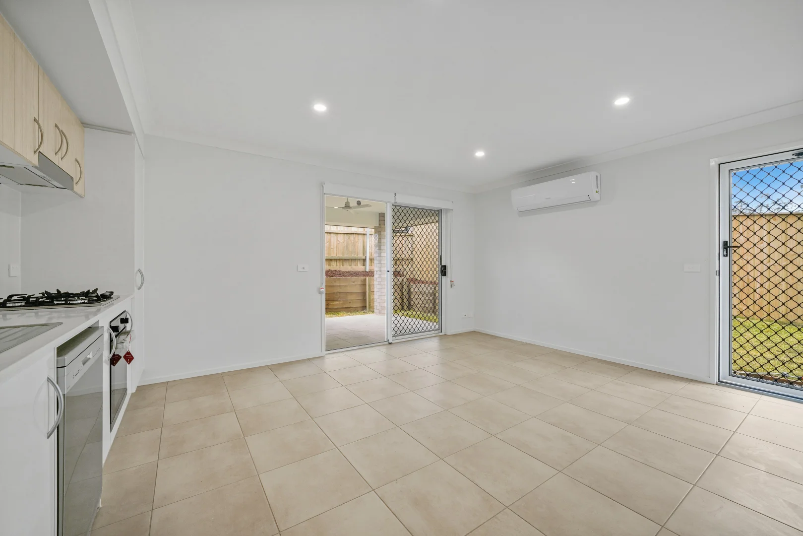 Additional image 3 of 2/16 Guy Close, Greta NSW 2334