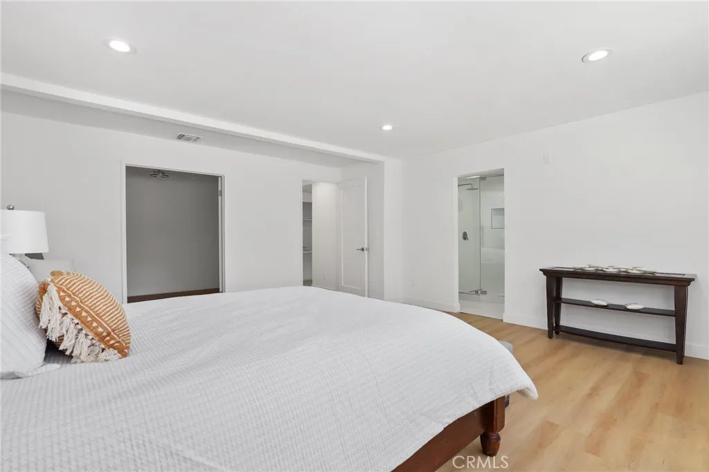 Additional image 6 of 23312 Ostronic Dr, Woodland Hills, CA 91367