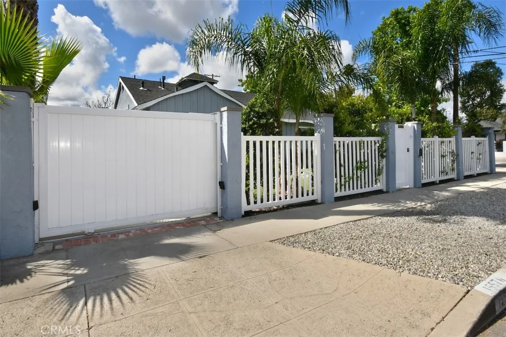 Additional image 65 of 15576 Hesby St, Encino, CA 91436