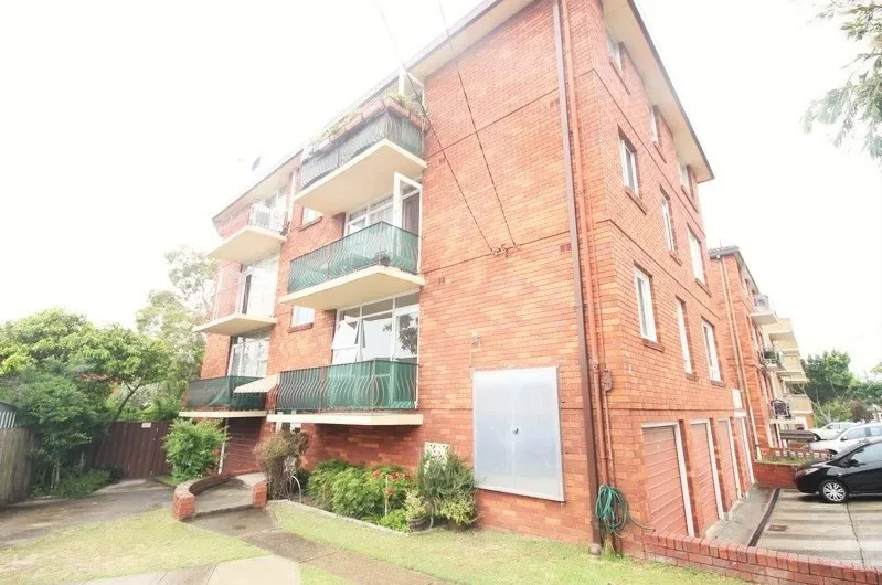 1/2 Brittain Crescent, Hillsdale NSW 2036