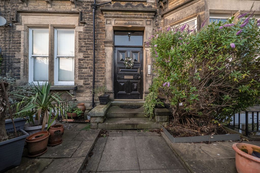1 bed flat for salePark View, Harrogate HG1 photo 5