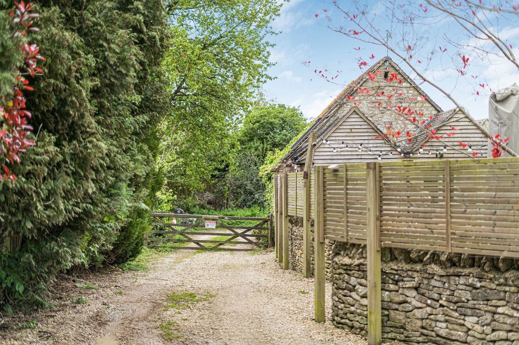 Additional image 29 of 5 bed semi-detached house for saleCirencester Road, Minchinhampton, Stroud, Gloucestershire GL6