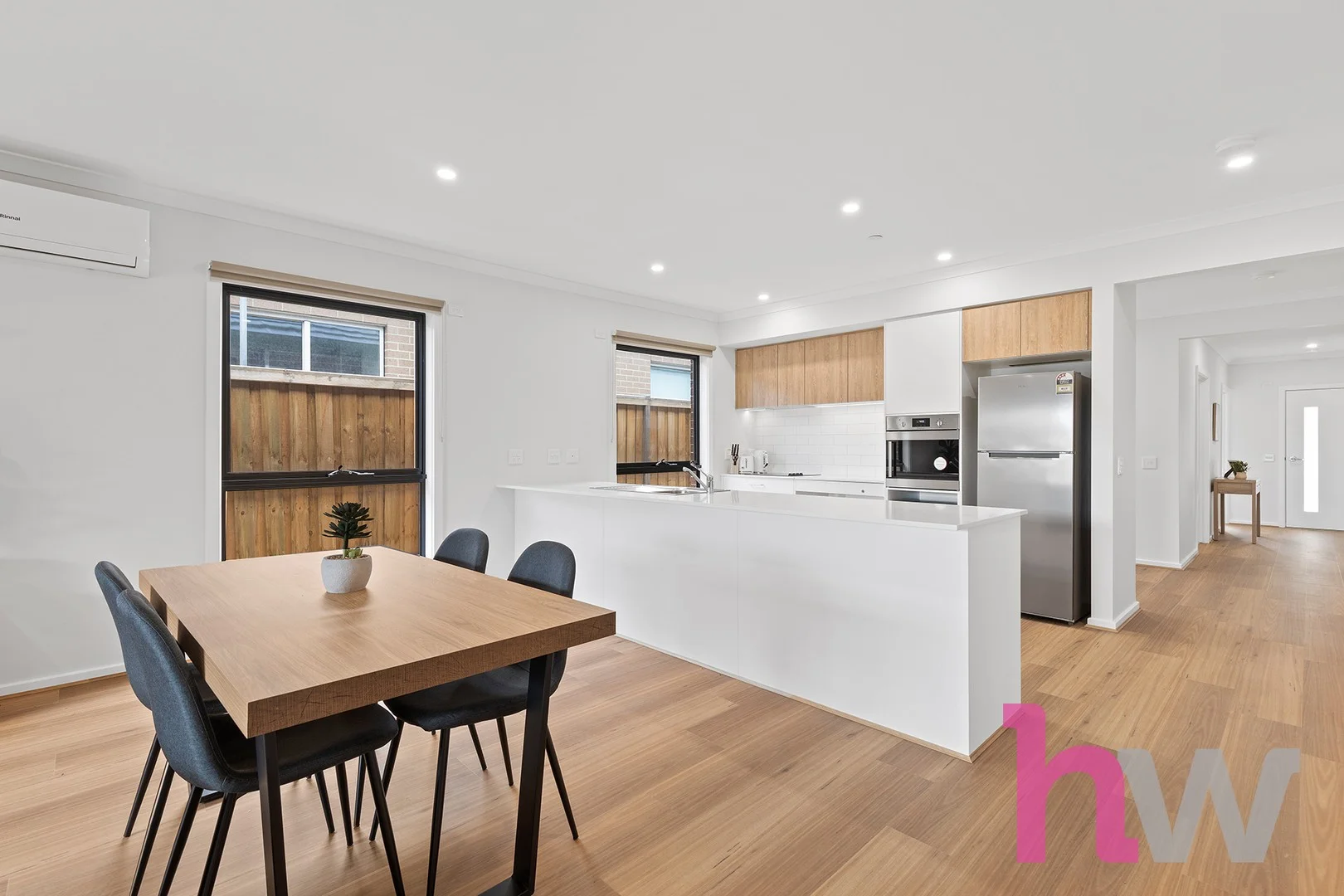 84 Allansford cres, Armstrong Creek VIC 3217