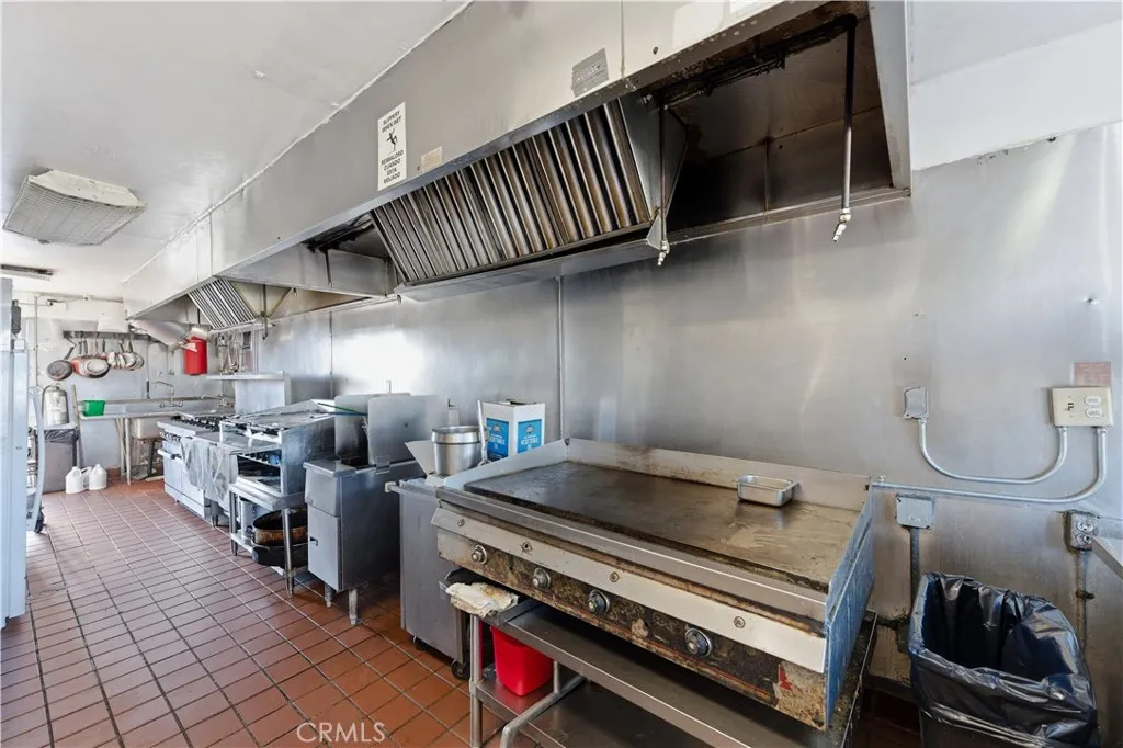 Additional image 69 of 3350 Saviers Rd, Oxnard, CA 93033